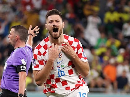 Bruno Petkovic, autor del gol de Croacia en el segundo tiempo suplementario ante Brasil
