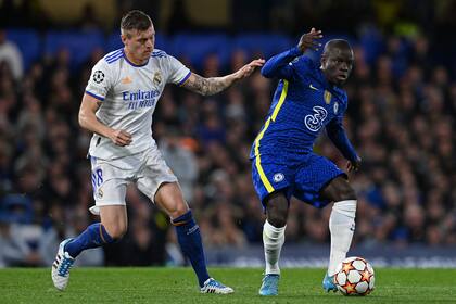 Al término de la primera etapa, Real Madrid derrota a Chelsea por 2 a 1