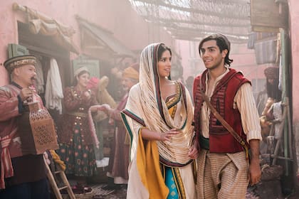 El primer encuentro entre Jasmine y Aladdin, desde la mirada de Guy Ritchie