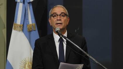 Antes de irse, Julio Alak sumará empleados al Ministerio de Justicia