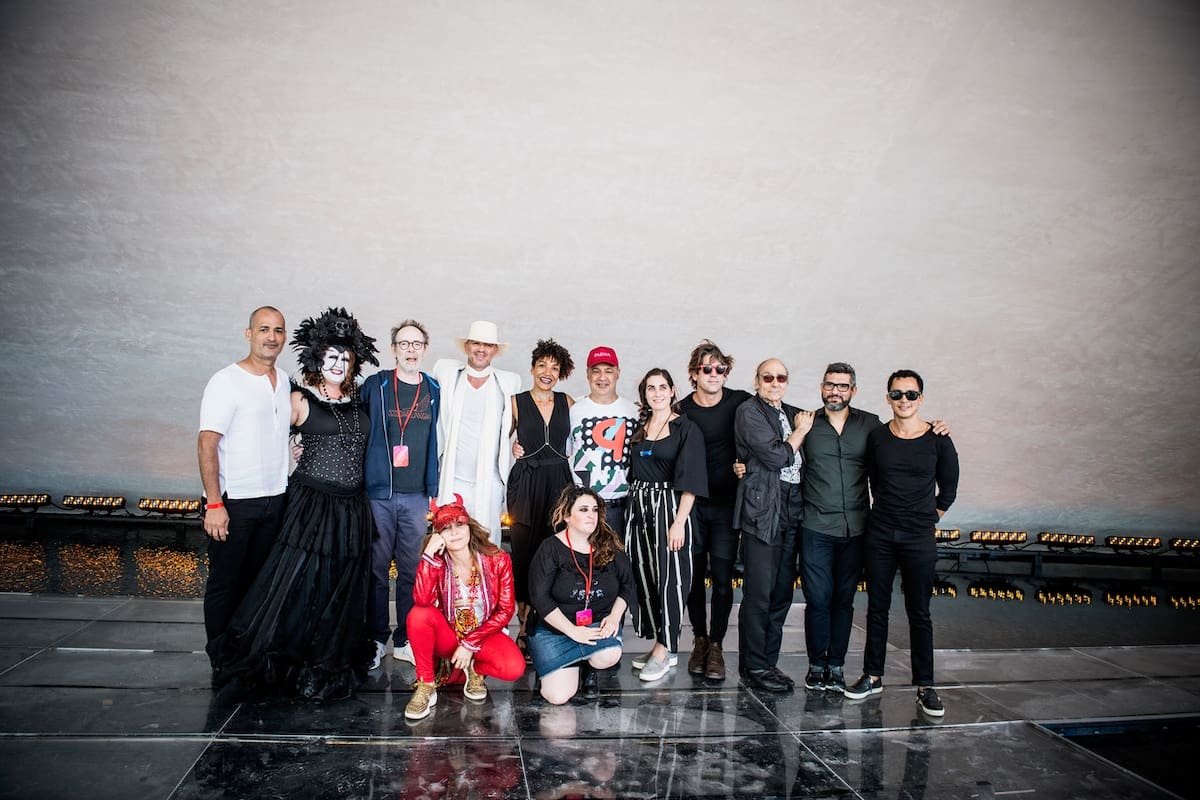 Alan Faena, Ximena Caminos y los artistas que participaron de Tide by Side