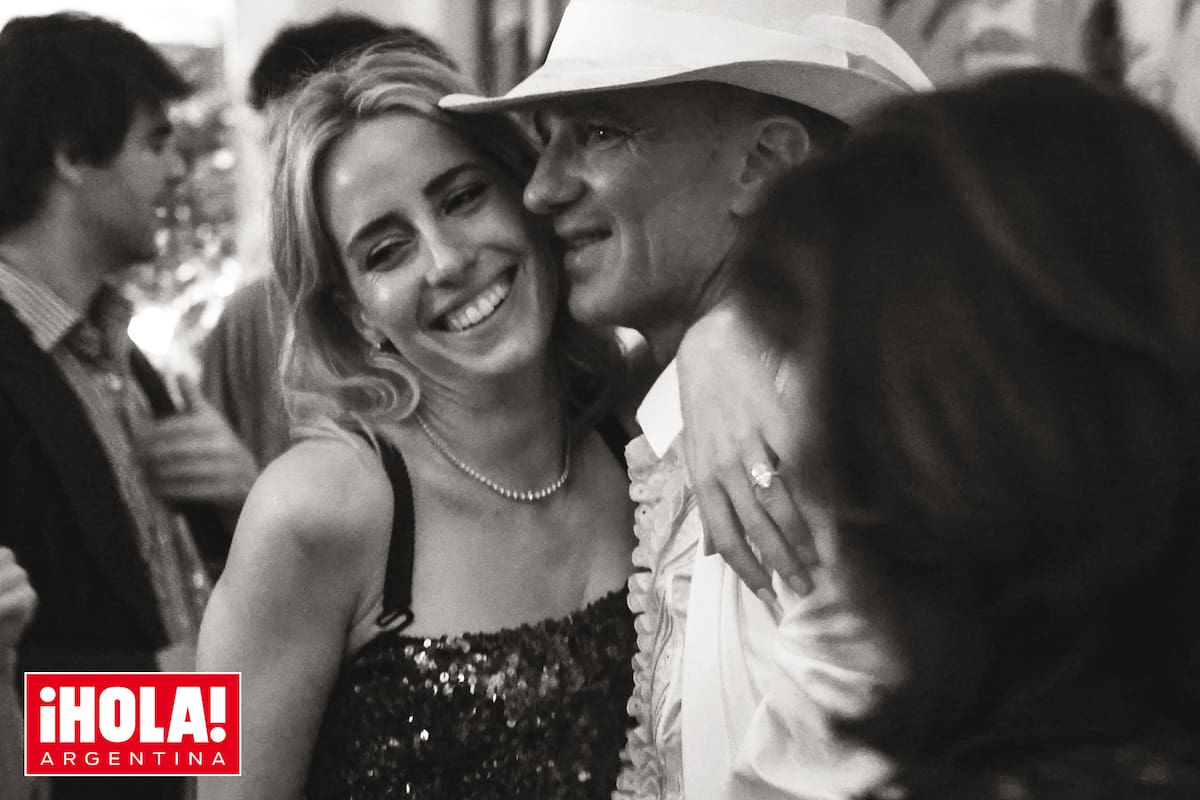 Alan Faena y Grace Goldsmith se mostraron muy felices y cariñosos durante toda la noche.