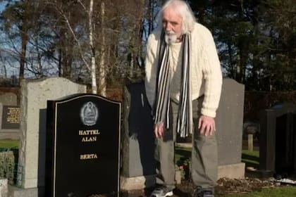 Alan Hattel (75) se llevó el susto de su vida.