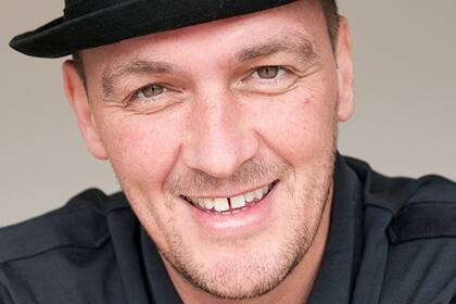 Alan ONeill, que compuso a Hugh en la serie de FX, murió a los 47 años