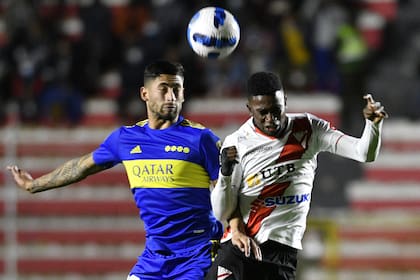 Alan Varela, en acción en la Copa Libertadores, en el decisivo triunfo de Boca frente a Always Ready, de Bolivia, en la altura de la Paz