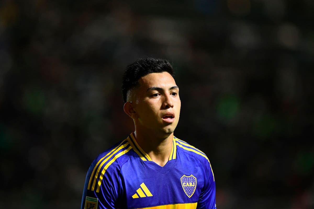 Alan Velasco pelea por un lugar entre los titulares de Boca para visitar a Alianza Lima, en el inicio del recorrido en la copa
