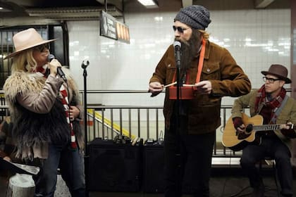 Alanis Morissette y Jimmy Fallon cantaron juntos en el subte en Nueva York
