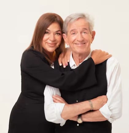 Alarcón planea su regreso al teatro con la obra Es complicado, junto a Claribel Medina