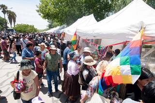 ¿Cuántos bolivianos viven en la Argentina?