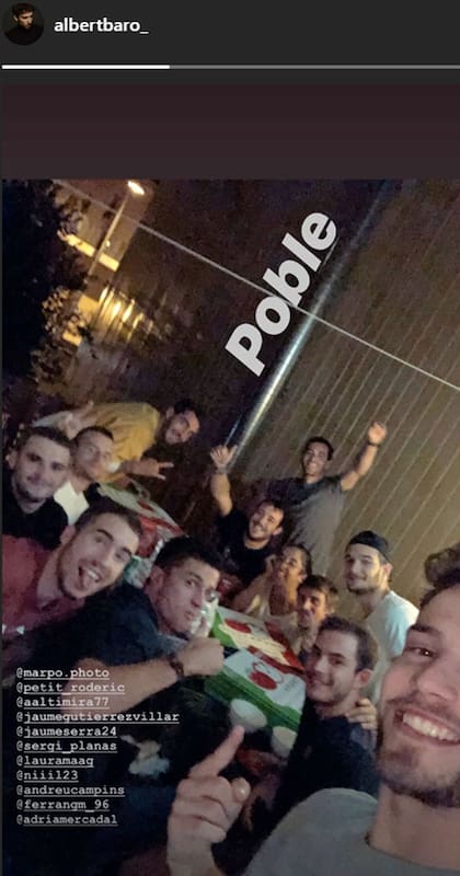 Albert Baró de salida con amigos