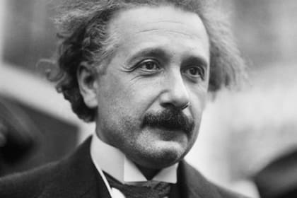 Albert Einstein fue criticado como Poe.