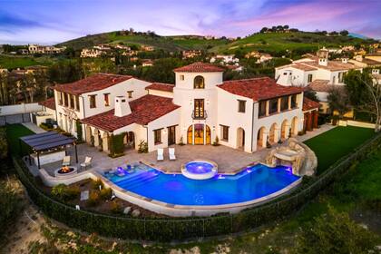 Albert Pujols vendió su mansión en Irvine, California, por US$8.8 millones, luego de haberla puesto en venta en 2023
