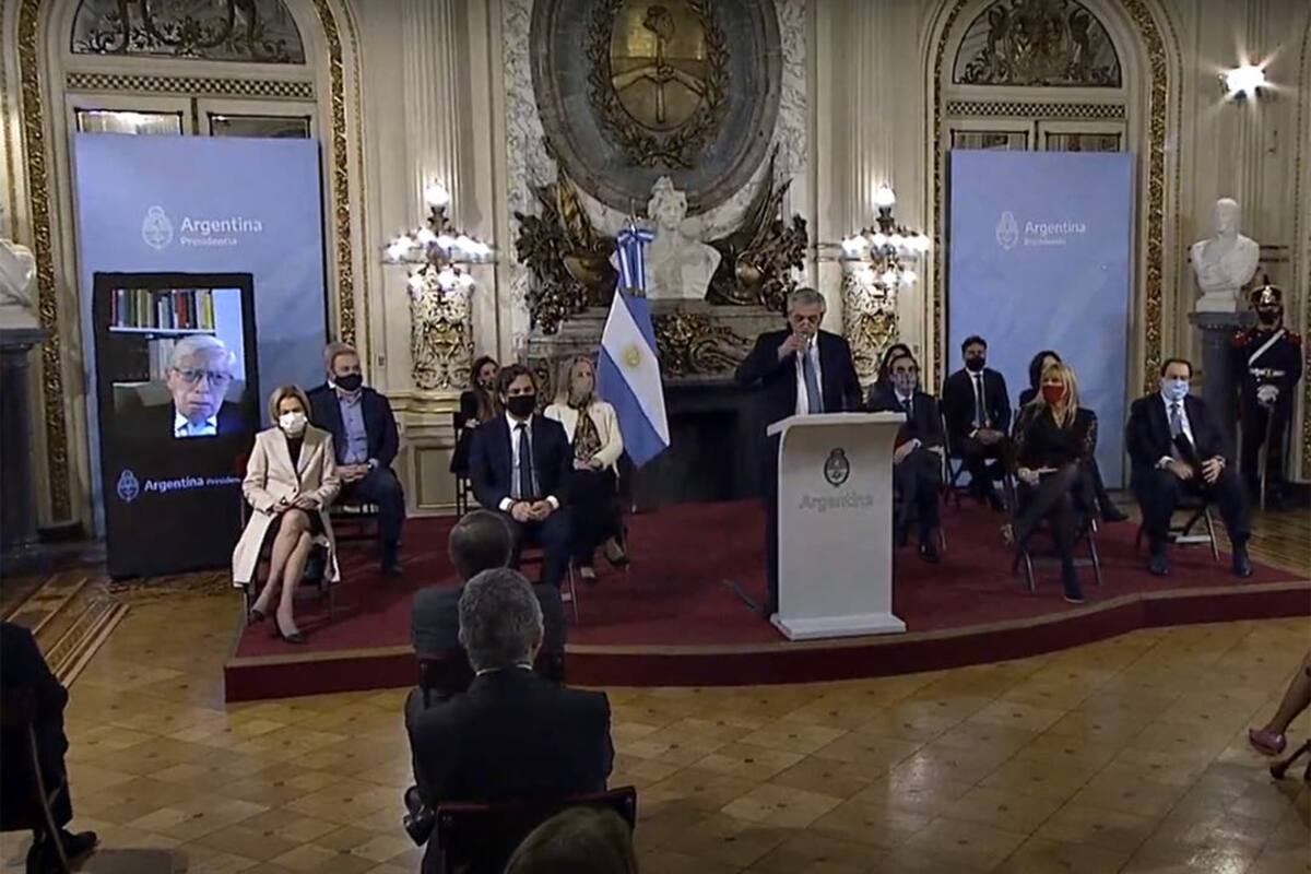 Alberto Fernádez presentó en la Casa Rosada a la comisión que lo asesora en temas de Justicia
