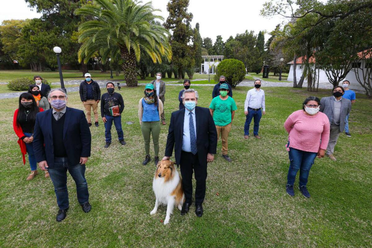Alberto Fernández con..