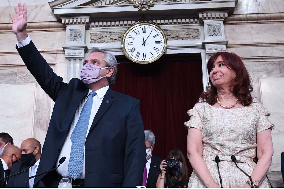 Alberto Fernández al salir del Congreso