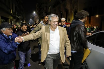 Alberto Fernández al salir del Instituto Patria, el martes 28 de mayo de 2019