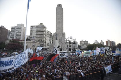 El jefe de Estado dijo que se siente "mal" cuando ve en los billetes a "tantos animalitos" y "no" a próceres como Manuel Belgrano