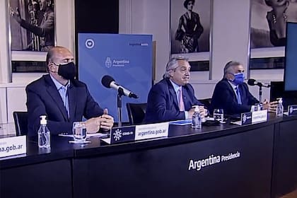 El presidente Alberto Fernández junto al gobernador radical de Jujuy, Gerardo Morales, que podría avalar la suspensión de las PASO.