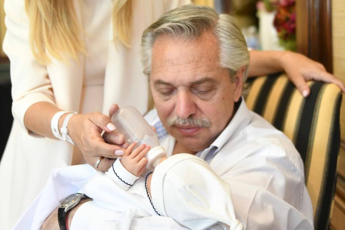 Alberto Fernández compartió fotos junto a su hijo Francisco
