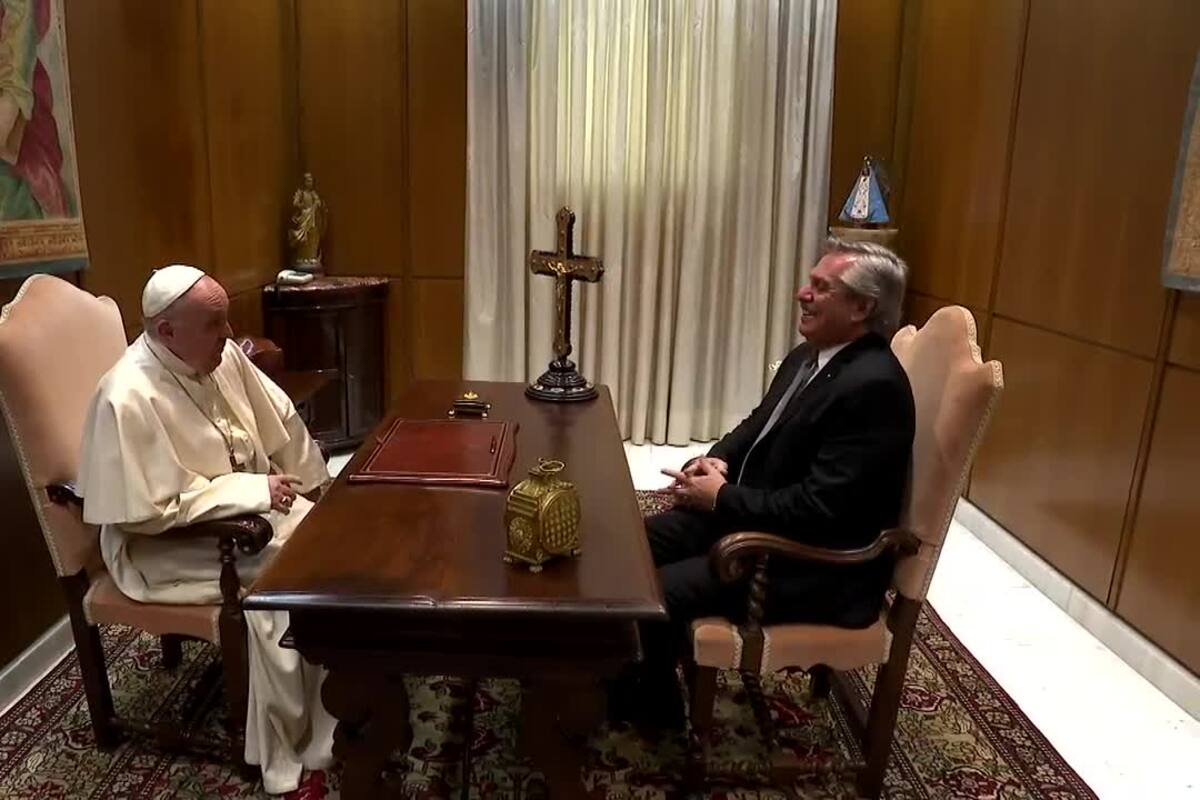 Alberto Fernández con el Papa