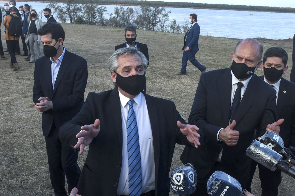 Alberto Fernandez con gobernadores, acuerdo por hidrovía.