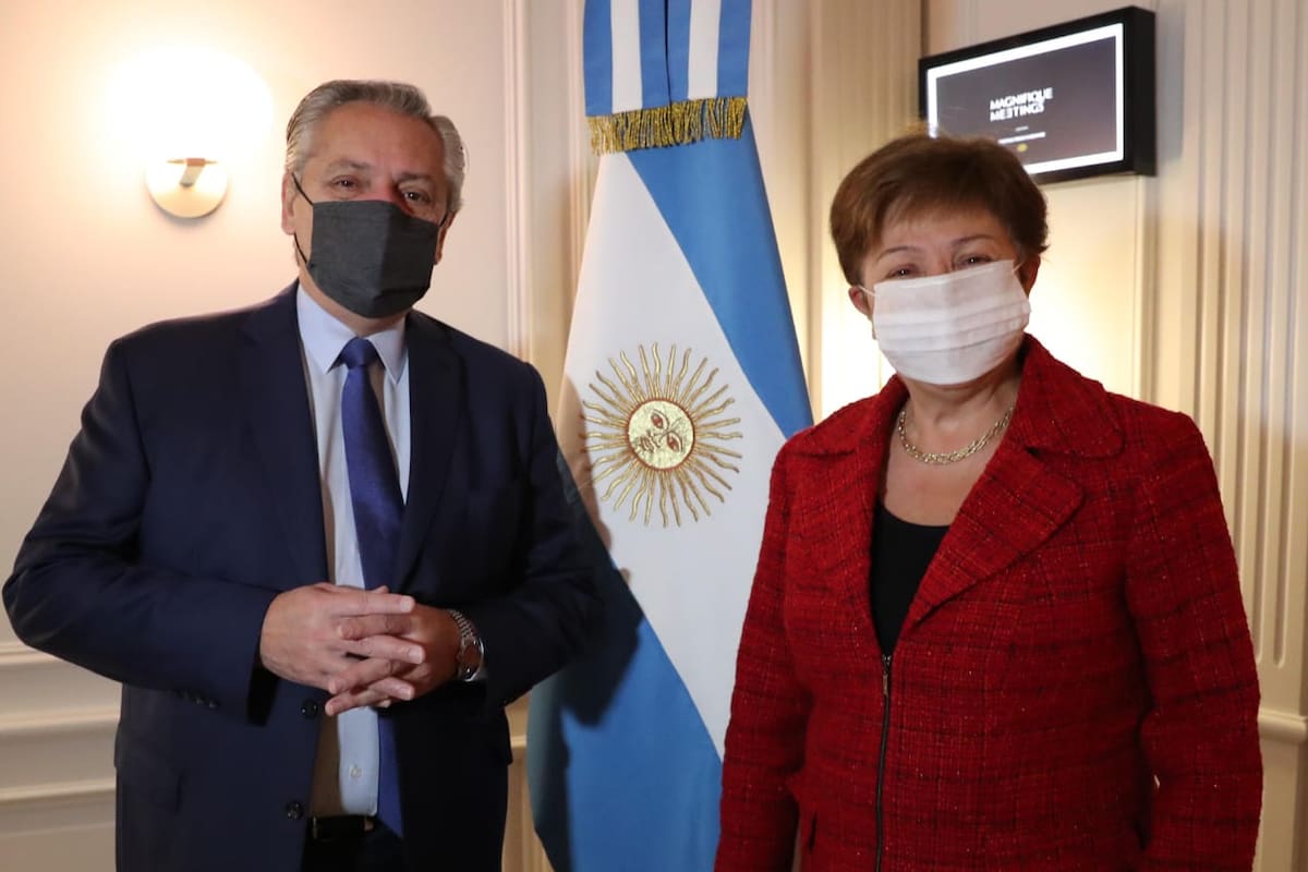 Alberto Fernández con Kristalina Georgieva, titular del FMI