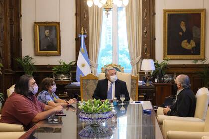 Alberto Fernández con los gremios docentes
