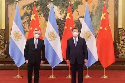 Alberto Fernández con Xi Jinping, en China, durante la visita del presidente argentino, en febrero
