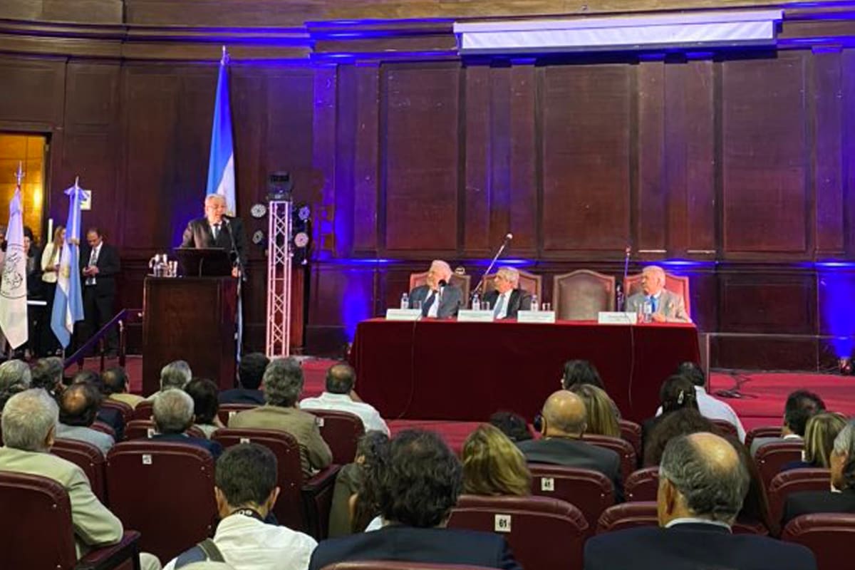 Alberto Fernández confirmó a Ginés Gonzaléz García como ministro de Salud