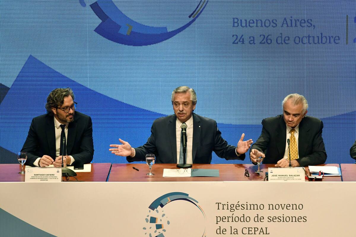 Alberto Fernández, desde la Celac y el Mercosur, repudió el intento golpista en Brasil. Habló de los discursos de odio.