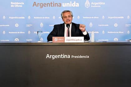 El Presidente habló durante una conferencia de prensa en Villa La Angostura
