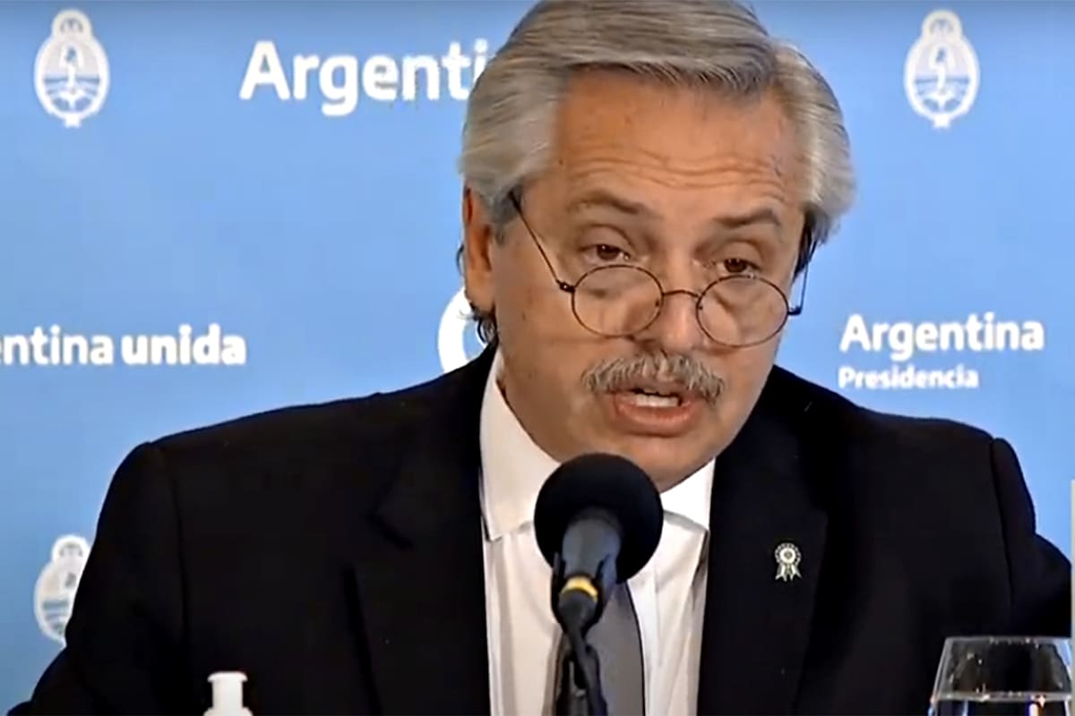 Alberto Fernández durante el anuncio