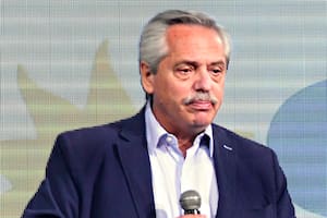 Alberto Fernández durante el discurso en el búnker