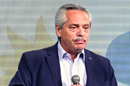 Alberto Fernández durante el discurso en el búnker