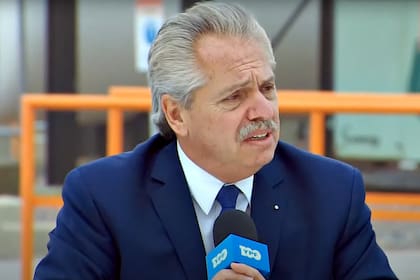 Alberto Fernández durante la inauguración de un gasoducto en Neuquén