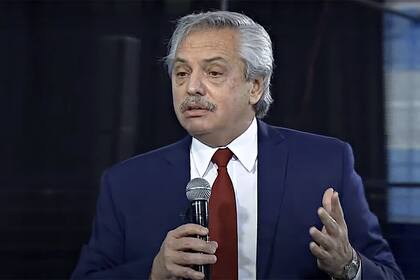 Alberto Fernández durante los anuncios para los jubilados