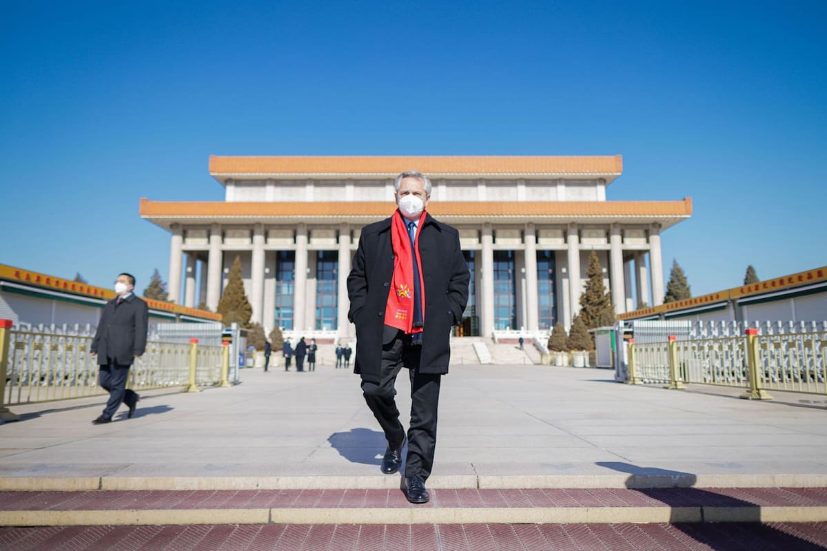 Alberto Fernández durante su visita a China.
