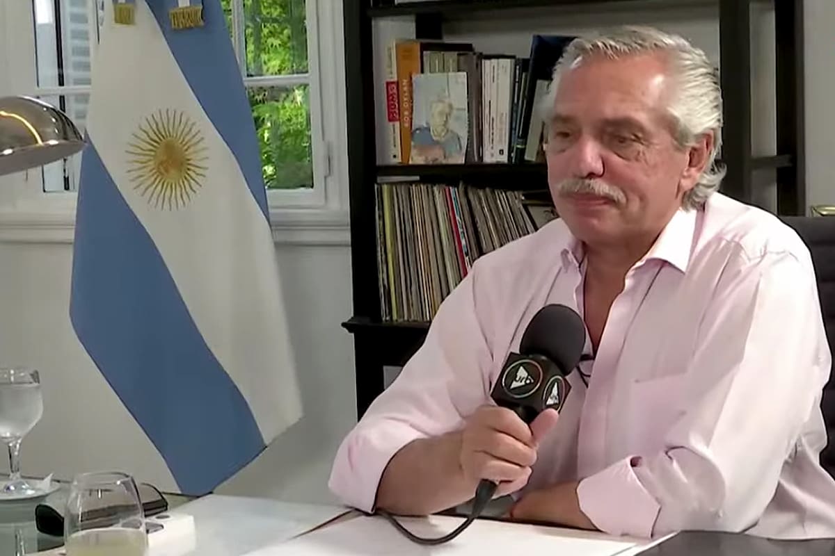 Alberto Fernández durante una entrevista en Urbana Play