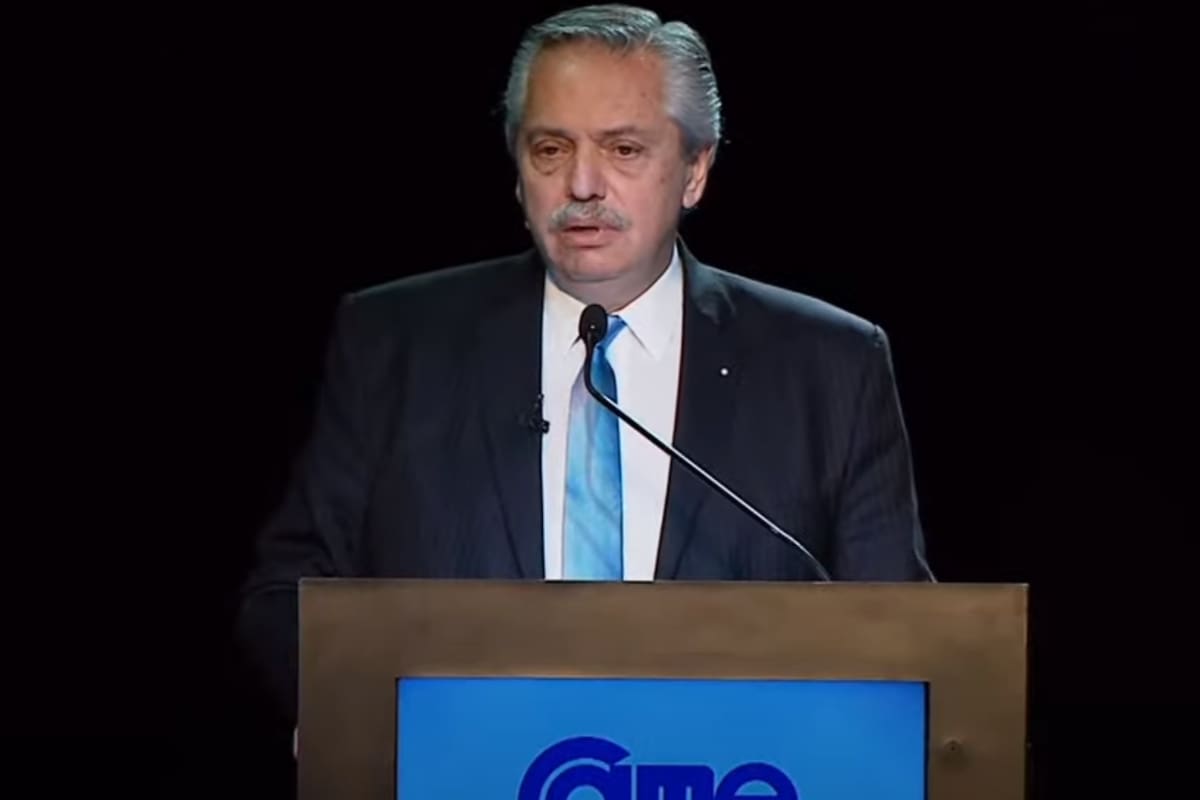 Alberto Fernández en la asamblea de CAME