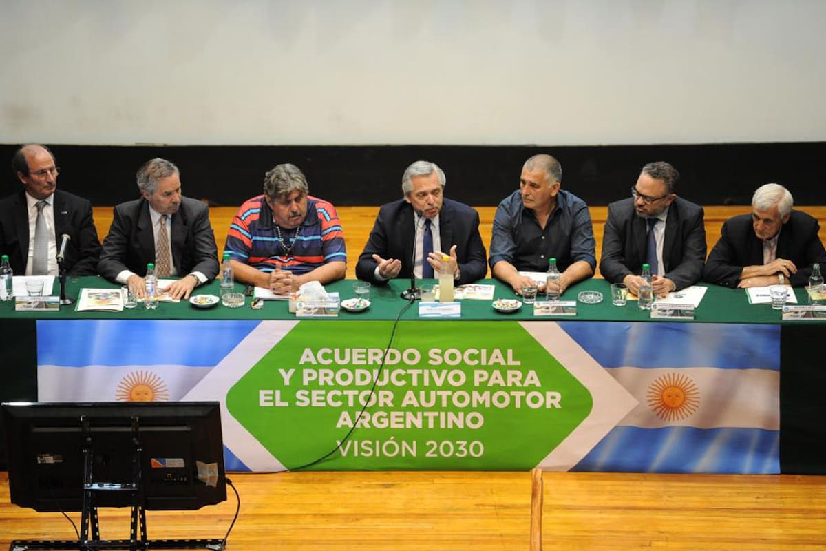 Alberto Fernández en la presentación "plan estratégico automotor"