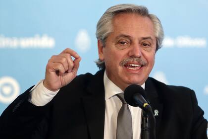 Alberto Fernández entrevista radio Nacional