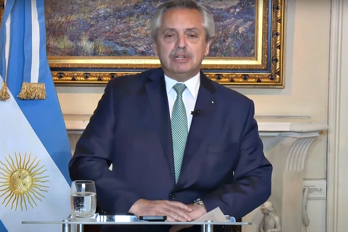 Alberto Fernández expuso ante el Grupo de Pueblo, que reúne a referentes del progresismo en la región