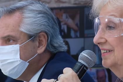 Alberto Fernández junto a Estela de Carlotto, en la previa del Día de la Memoria por la Verdad y la Justicia, que se conmemorará mañana