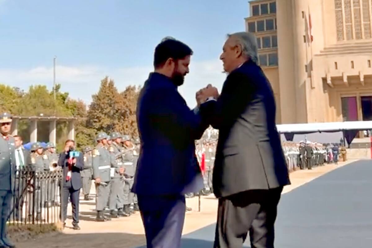 Alberto Fernández junto a Gabriel Boric, durante su visita a Chile