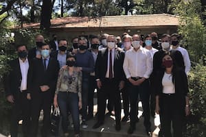 Los intendentes peronistas señalan las razones de la caída y se preparan para defender su territorio