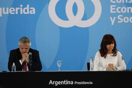 Alberto Fernández junto a la vicepresidenta Cristina Kirchner
