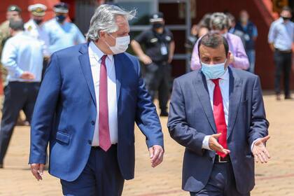 Alberto Fernández junto a Oscar Herrera Ahuad