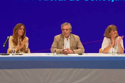 Alberto Fernandez participa del cierre del Encuentro Federal de concejalas e intendentas