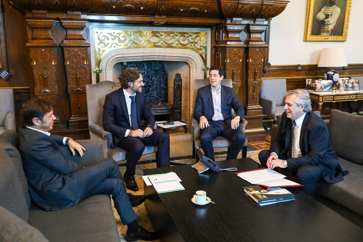 Alberto Fernández recibió a Axel Kicillof, junto a Santiago Cafiero y Wado de Pedro