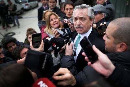 Alberto Fernández sale de declarar en Comodoro Py, 10/7/19